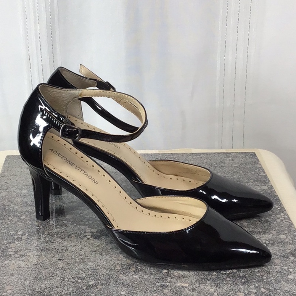 Adrienne Vittadini Black Patent Ankle Strap Point Toe Heels Sz.6